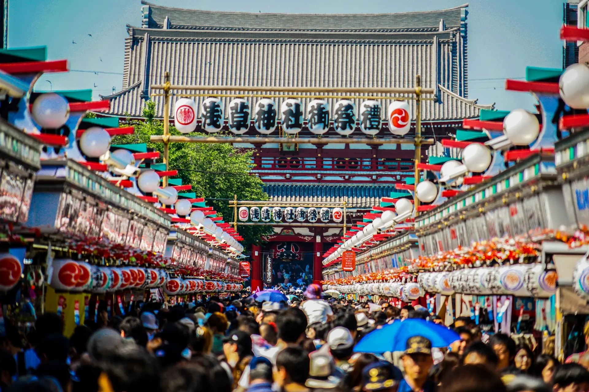 浅草・三社祭ー仲見世通り