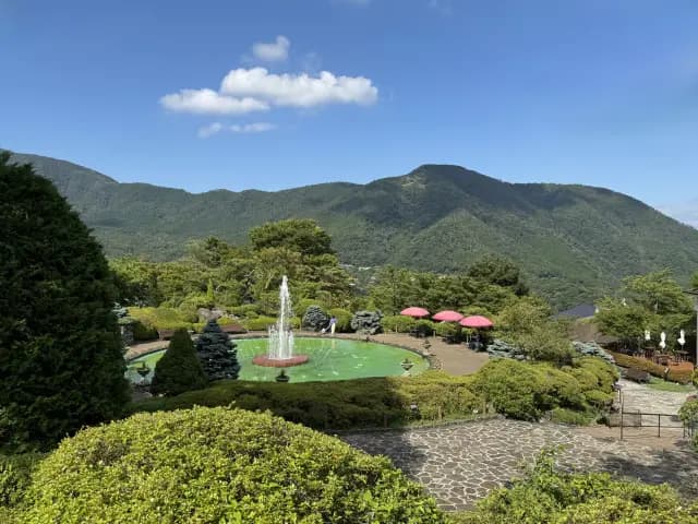 箱根強羅公園の噴水と庭園